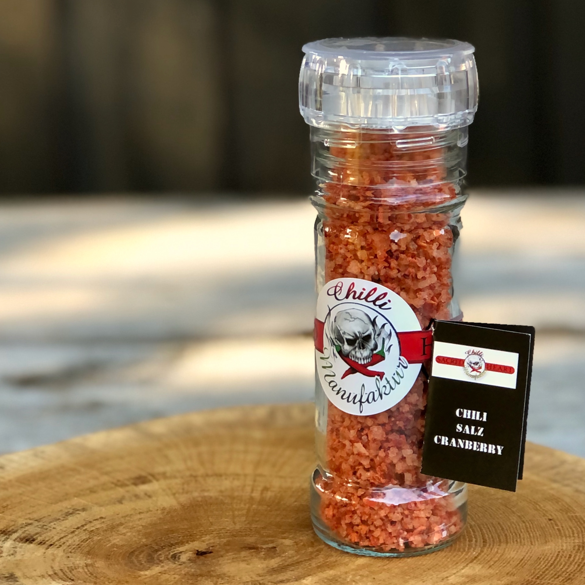 Chili Cranberry Salz in der Mühle kaufen Chili Cranberry Salz mit leichter Schärfe in der Mühle kaufen