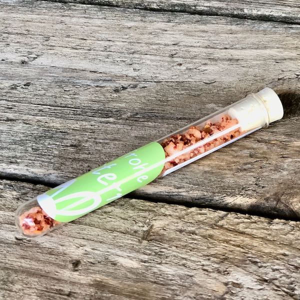 Chili Salz smoke im Reagenzgla mit einem Aufkleber Frohe Ostern kaufen Chili Salz smoke im Reagenzgla mit einem Aufkleber Frohe Ostern kaufen