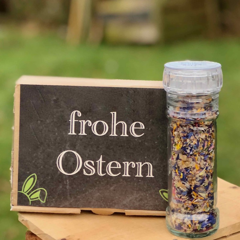 Kleinigkeit zu Ostern Blütensalz Wilde Wiese kaufen Kleinigkeit zu Ostern Blütensalz Wilde Wiese im Geschenkkarton mit frohe Ostern als Beschriftung kaufen