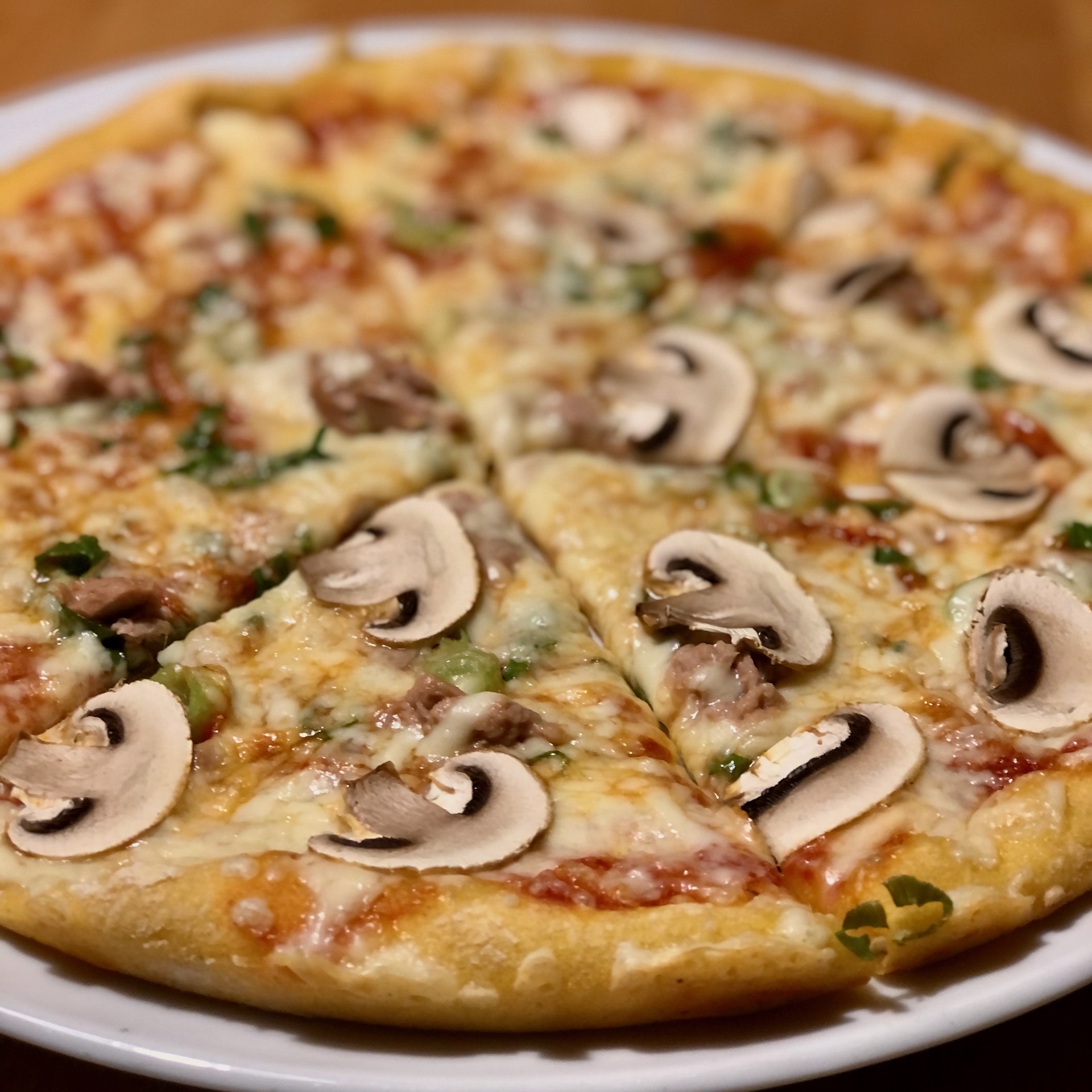 Gebackene Chili Pizza mit schnellen Rezept
