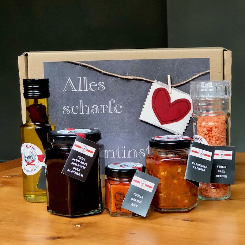 Valentinstag Box Geschenk Mann Frau Freund Freundin kaufen Chilli-Manufaktur