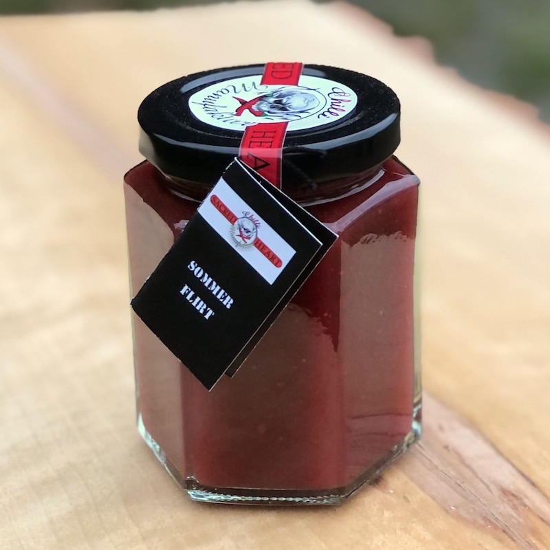 Erdbeeren Aufstrich Sommerflirt mit Basilikum und Chili im Glas kaufen Erdbeeren Aufstrich Sommerflirt mit Basilikum und Chili im Glas kaufen